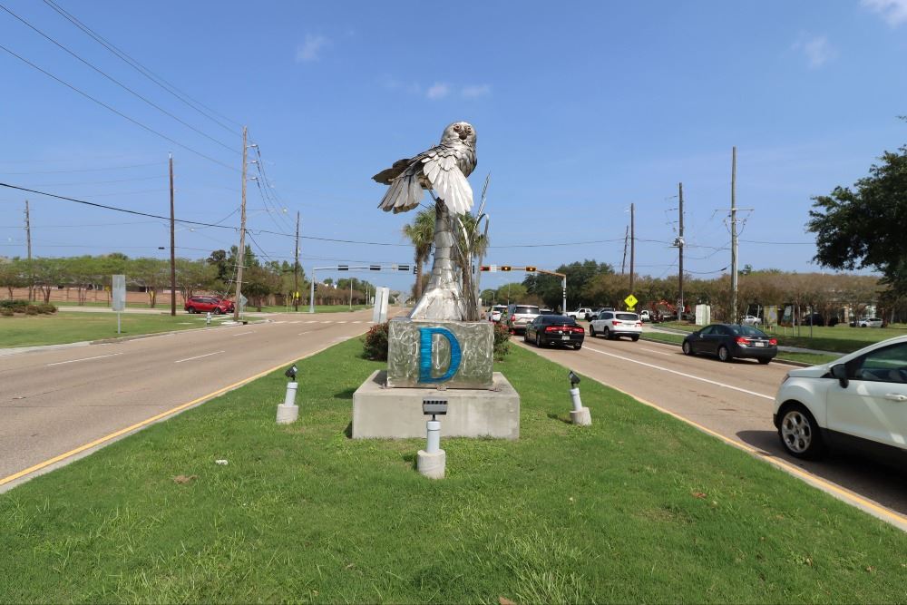 Discovery Owl sculpture on Loyola Blvd. 